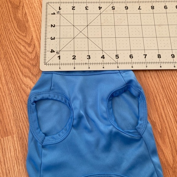 Price drop … NWOT Lightweight Material Dog (Puppy) Shirt with Saying - Picture 5 of 7